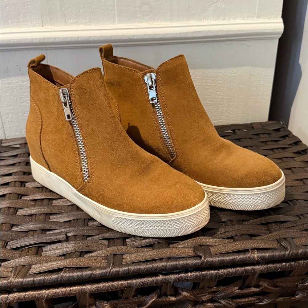 Steve Madden Brown Suede Platform Sneakers